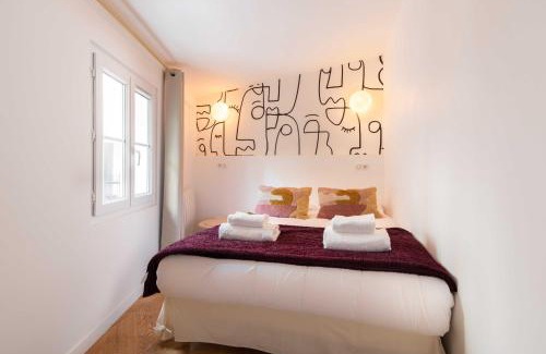 Quartier de Rochechouart Apartment | House with terrasse - 3BR-8P - Sacré Coeur