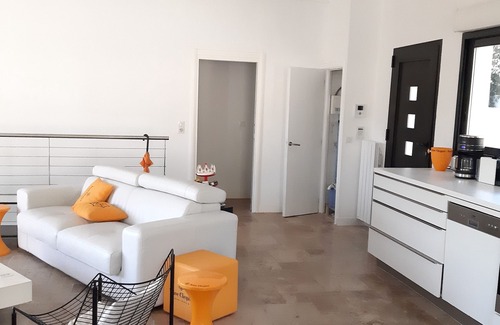Bormes-Les-Mimosas Villa | house wtih swimming pool and large garden. Sea view