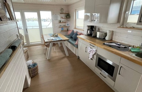 Ostholstein Apartment | Houseboat for 5 guests with 36m² in Fehmarn OT Burgtiefe (271935)