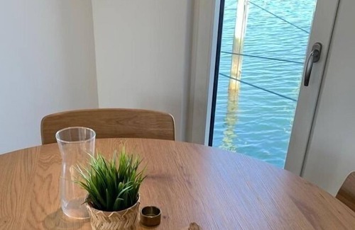 Kragenæs Apartment | Houseboat for 5 guests with 35m² in collaraes (165314)