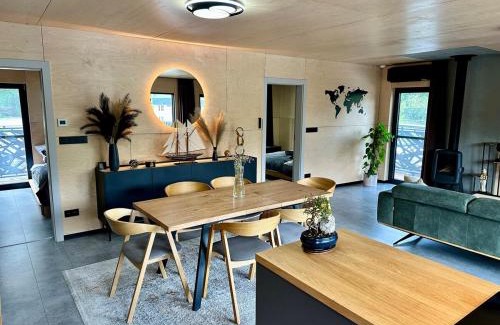 Jarovce House | Houseboat with touch of luxury