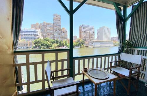 Cairo Apartment | Houseboat65 - Historic home on the Nile - Central Cairo