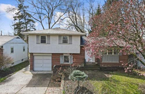 Columbus House | Housepitality - The Woodward Park Charmer - 4BR