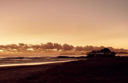 Currumbin Apartment | Houston Beachfront Apartments