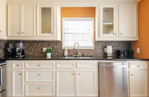 OST - South Union House | Houston Retreat: Play Games & Enjoy the Outdoors