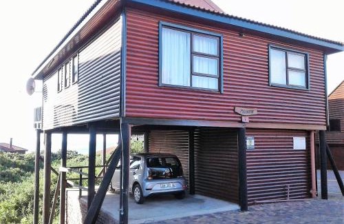Aston Bay Ski Chalet | Houtboschbaai 9 Pelikaan