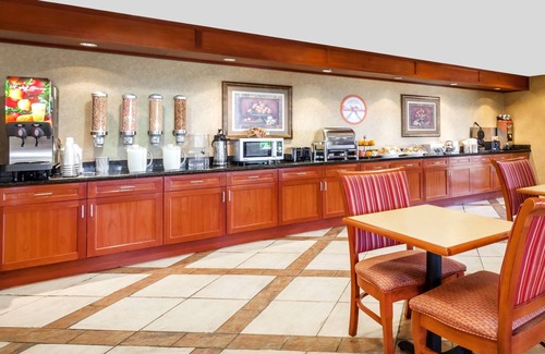 Evansville Hotel | Howard Johnson by Wyndham Evansville East