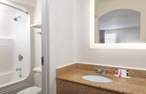 Rock Hill Hotel | Howard Johnson by Wyndham Rock Hill