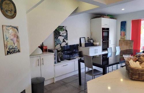 Hoylake Bed & Breakfast | Hoylake 2 double bedrooms, continental breakfast included for the 151ist golf open at the Royal Liverpool