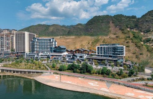 Wushan Hotel | HUALUXE Hotels and Resorts Chongqing Wushan by IHG