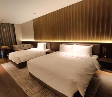 Anyang Hotel | Huaxia Royal Spring Resort Hotel