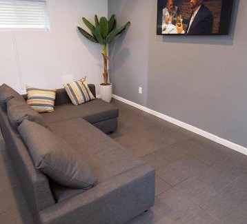 West New York House | Hudson Haven-Near NYC Transit