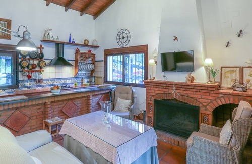 Los Marines Villa | Huerto Los Castaños Los Marines by Ruralidays