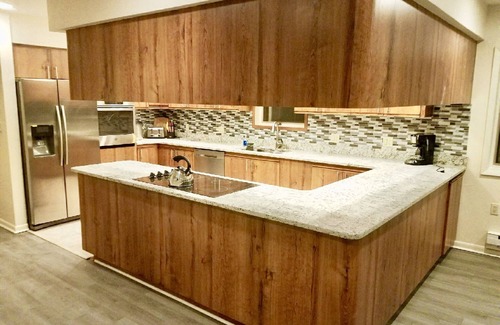 Cresco House | Huge 14 Acre/5000 Sqft Private Estate Hot Tub Firepit Tennis —LOTS Spaces!