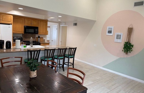 Placentia House | Huge Backyard, Near Disney, Family Friendly, Quiet Neighborhood