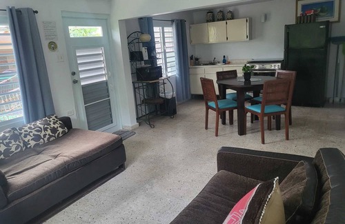 Trujillo Alto Apartment | Huge-Location- 8mile beach, SJUairport, nightlife, walk to bakery
