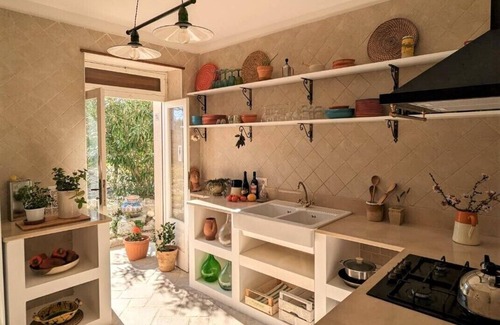 Cisternino Apartment | Hugely spacious, 8-person apartment. Shared pool and tennis court