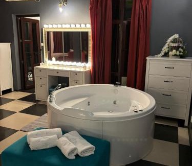 Costinesti Villa | Hugo's House