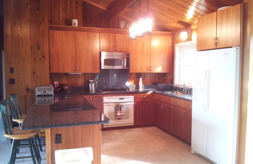 Laie House | HUKILAU BEACH HOUSE Contact me for Available dates