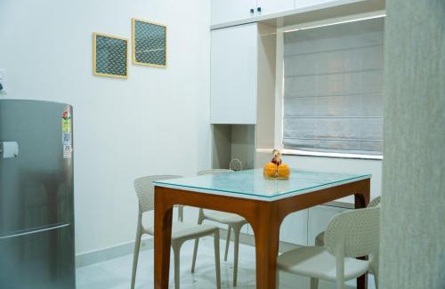 Manikonda Apartment | Huma Grand - Cozy lake view stay in the city