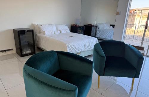 Humewood Apartment | Humewood Gardens Private Suite