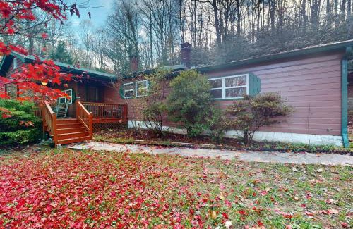 Scaly Mountain House | Humming Bird Crossing