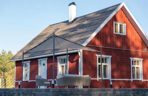 Kardla House | Hundi Holiday Home Main House