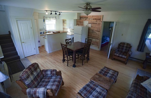 Honeoye House | Hunt Hollow Hideaway: log-off & soak in the spa, visit waterfalls and wineries