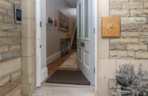 Buxton Apartment | Hunter's Lodge