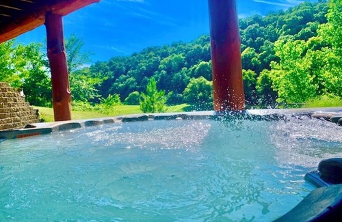Dorchester Cabin | Hunters Hollow Lodge W/Outdoor Hot Tub & New Swimming Pool