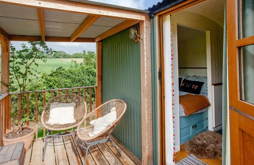 Dorchester House | Hurdlemakers Hut