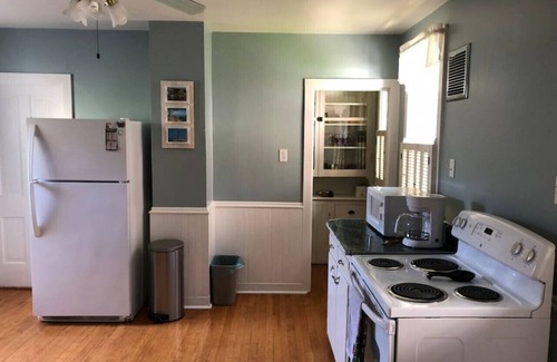 Sheboygan House | Huron Ave · Spacious & Peaceful Home in the heart of Sheboygan