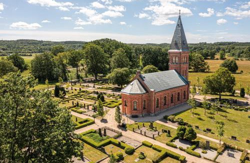 Hassleholm House | Husdjursvänlig semesterstuga Kärleksbacken