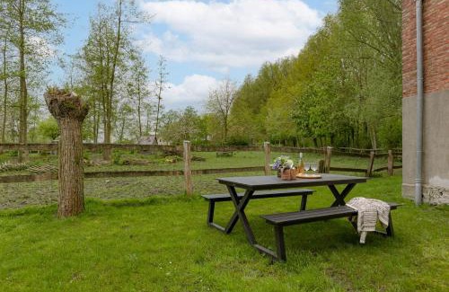 Moerkerke House | Huswell - Holiday home along the canal with great views