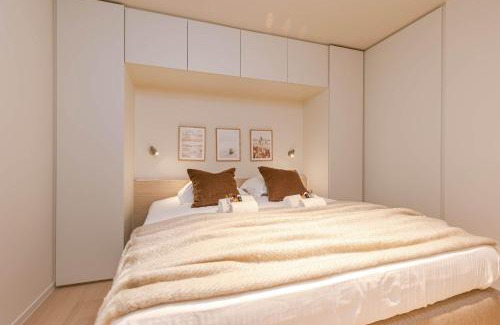 Albertstrand Apartment | Huswell - Luxurious two bedroom with lateral seaview