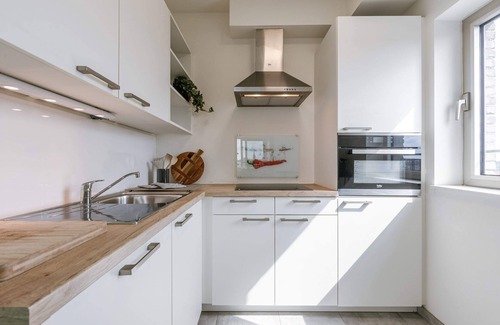 Den Dam Apartment | Huswell - Modern apartment in a central location