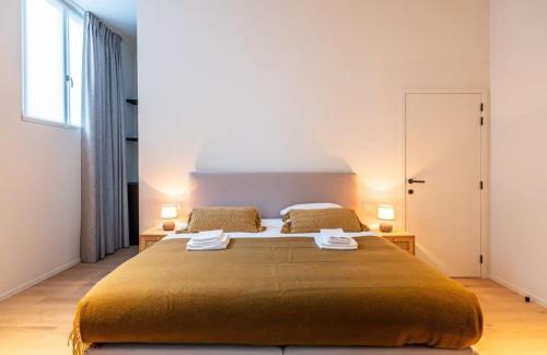 Kunstenkwartier Apartment | Huswell - Stylishly renovated apartment with city view