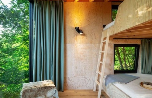 La Roche-en-Ardenne Cabin | Hutstuf - The Owl & private rooftop saunann
