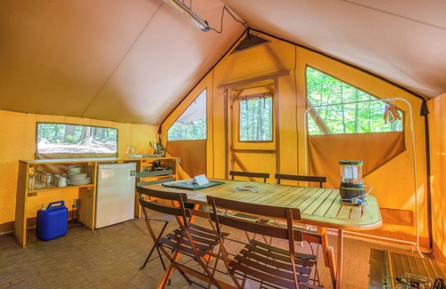Saint-Faustin-Lac-Carre RV Rental | Huttopia Les 2 Lacs - Laurentides