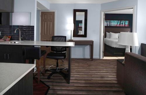 Sterling Hotel | Hyatt House Sterling/Dulles Airport North