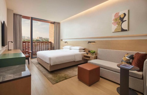 Changjiang County Hotel | Hyatt Place Jingdezhen Taoxichuan