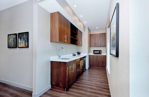 Dilworth Mountain Estates Hotel | Hyatt Place Kelowna