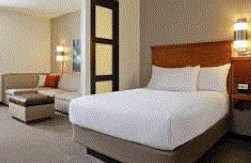 Potomac Falls Hotel | Hyatt Place Sterling Dulles Airport North