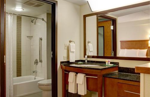 Potomac Falls Hotel | Hyatt Place Sterling Dulles Airport North
