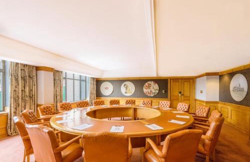 Harare Hotel | Hyatt Regency Harare The Meikles