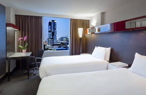 Wellington Place Hotel | Hyatt Regency Toronto
