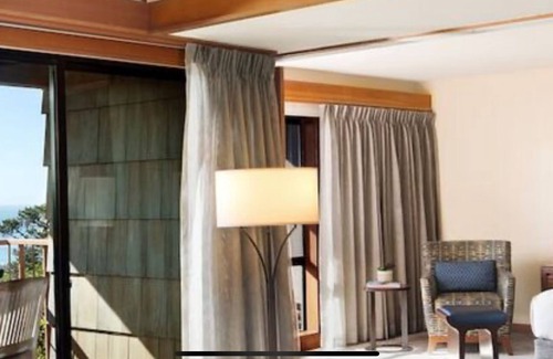Carmel Highlands Resort | Hyatt Residence Club 1-bedroom 2 baths, living room, kitchen, beautiful views,