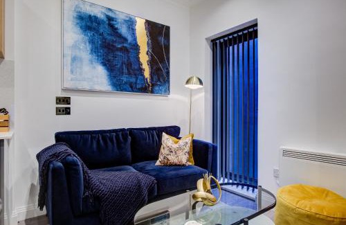 Town Apartment | Hybrid Resi - London, Fulham near Chelsea and Putney