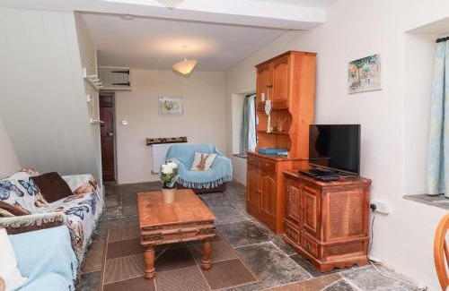 Yeovil House | Hyde cottage