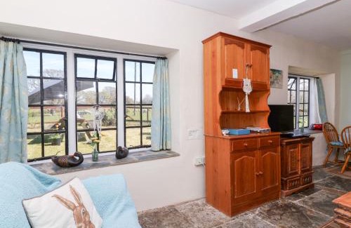 Yeovil House | Hyde cottage